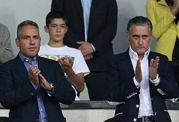 Домусчиеви даряват на 4000 пакета на бедните