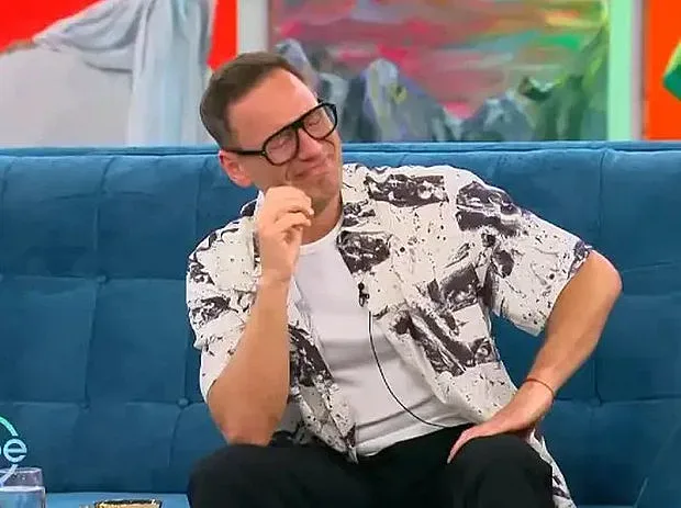 Орлин Павлов потъна в скръб