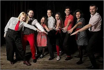 “ШиЗи импро театър” радва с онлайн комедия