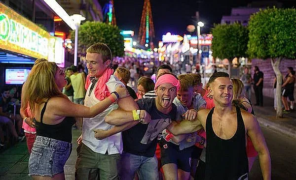 Вестник Сън върна британските туристи у нас