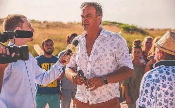 Симеон Лютаков развързва финала на „All Inclusive“