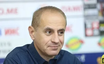 Дом за умствено изостанали с четирима заразени