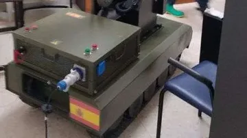 Военен робот ликвидира COVID-19