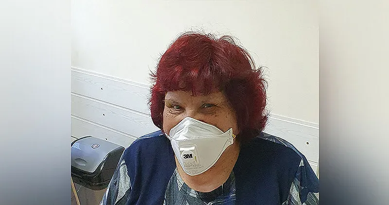 Пример: Жена дари пенсии на болница Св.Иван Рилски