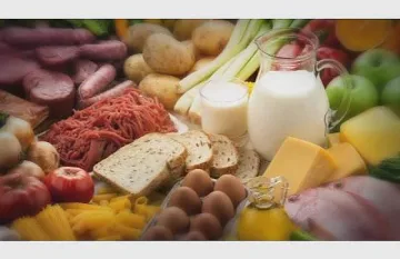 Храните и К-19: Защо изхвърлят мляко и яйца