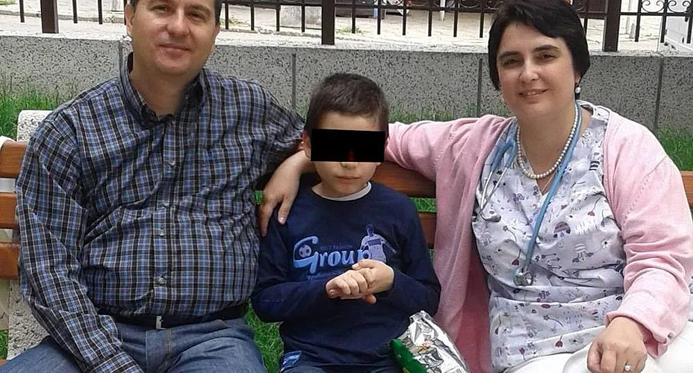 Семейството на починалата лекарка също е заразено