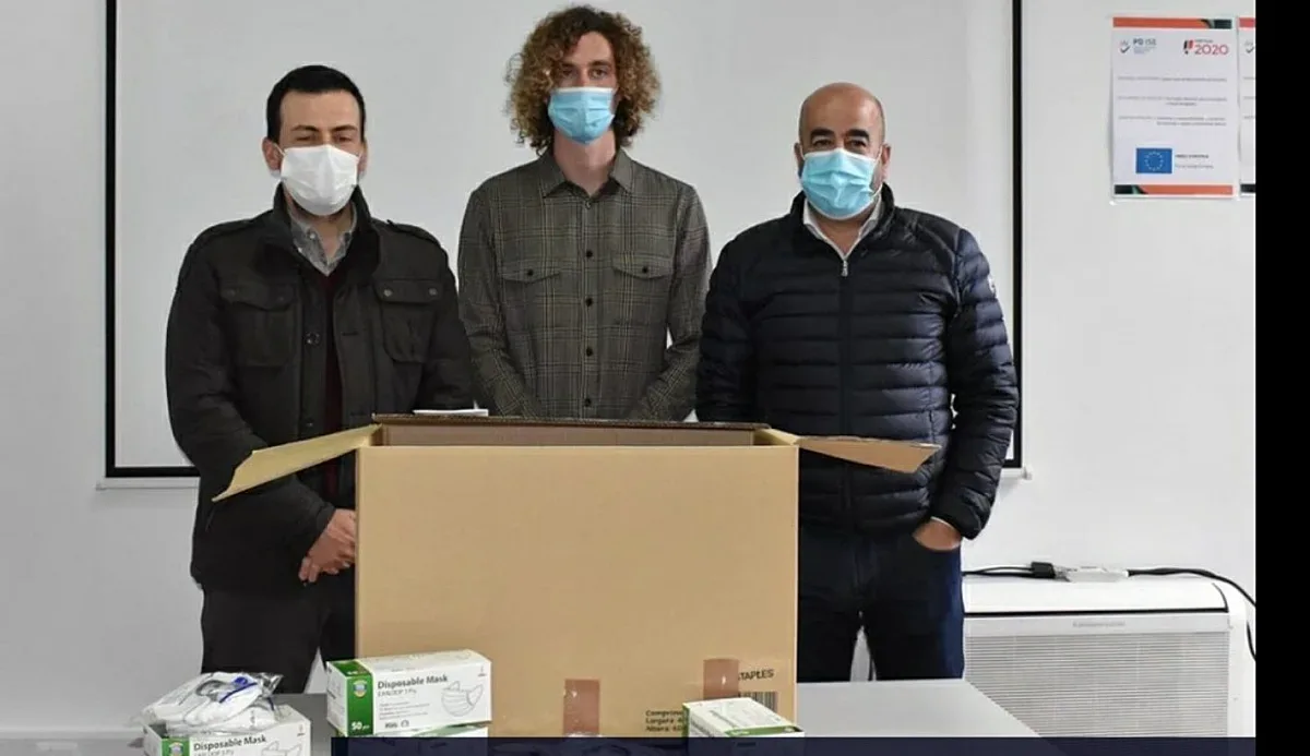 Футболен национал с дарение в Португалия