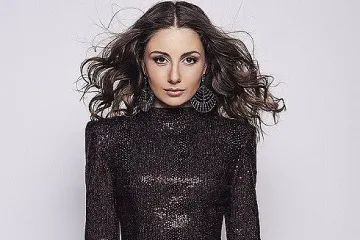 Михаела Маринова с онлайн концерт за ЧРД