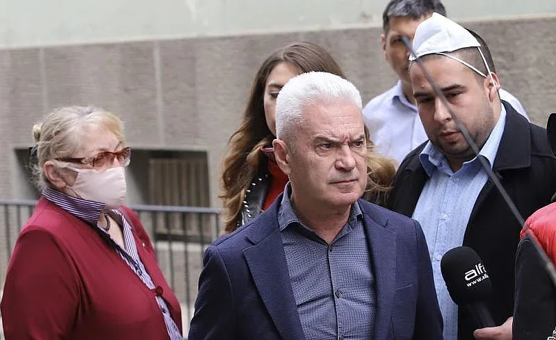 Волен Сидеров си спести 50 000 лева