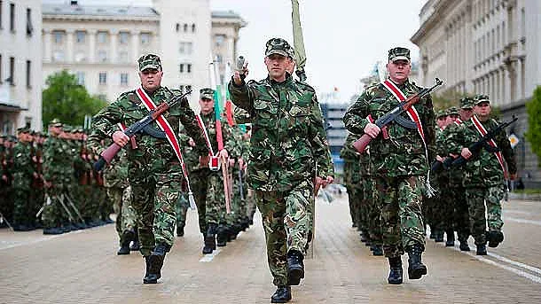 За Гергьовден: Показват успехите на армията