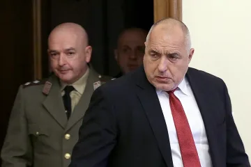 За какво се карат Мутафчийски и Борисов