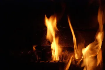 Къща на век и половина изгоря в Пловдив