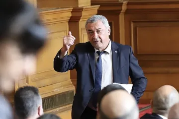Симеонов дава нови идеи за справяне с кризата