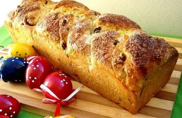 Десетки в Плевен получиха яйца и козунаци за празника