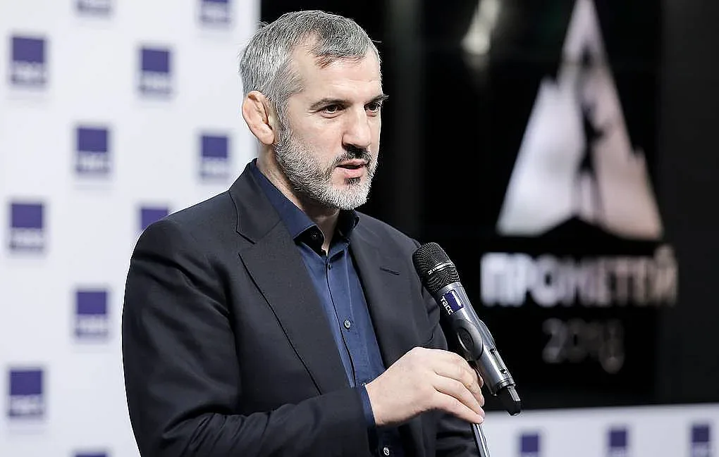 Легенда в борбата успял с мед и хайвер