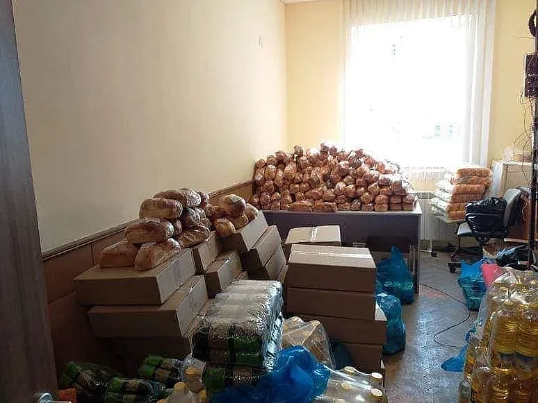 800 хранителни пакети за Великден раздадоха във Враца