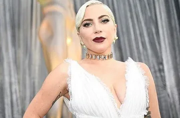 Звезди се събират в „Един свят: Заедно вкъщи“