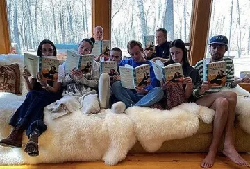 Брус Уилис още е с бившата си жена