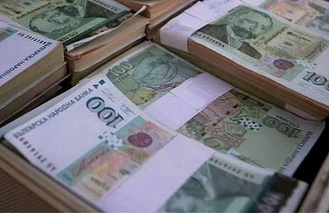 Първи фирми получиха пари по схемата 60 на 40