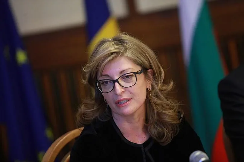 Захариева нарече ОАЕ истински приятели