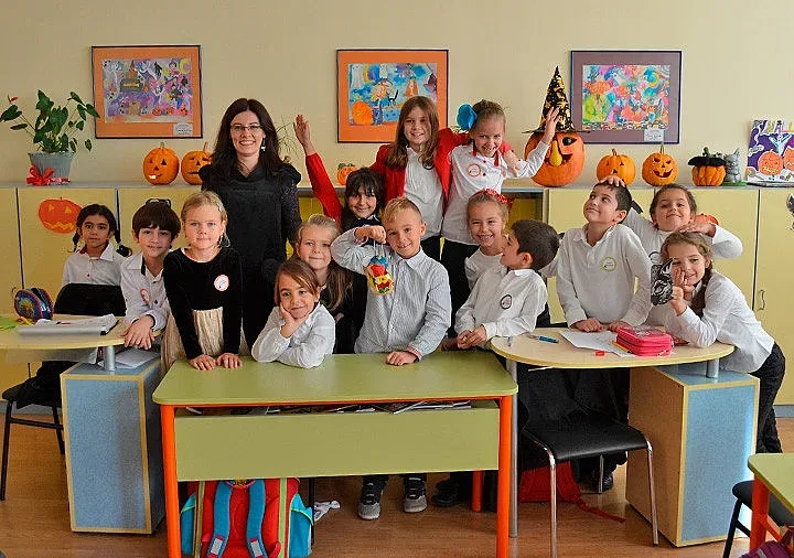 Половин милион ученици ще  получат храна у дома