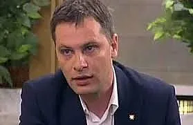 Сиди: Чувам, че само двама ще пътуват в кола