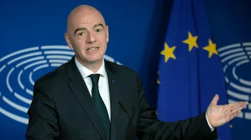 Президентът на ФИФА: Здравето преди всичко