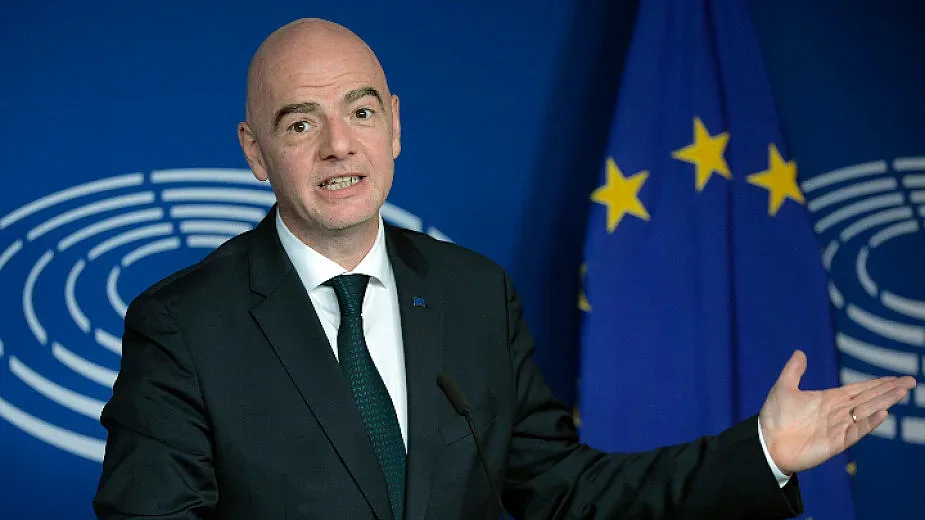 Президентът на ФИФА: Здравето преди всичко