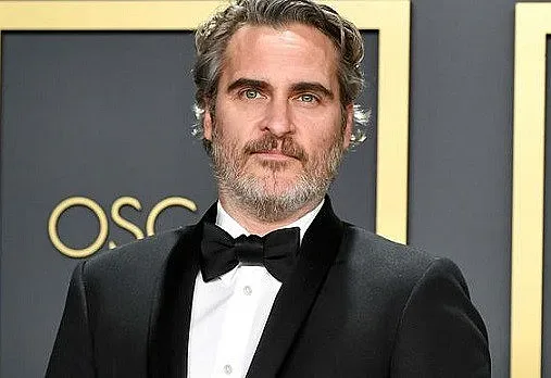 Ето кой ще връчва Златните глобуси