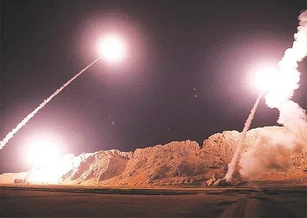 Ракети удариха авиобаза на НАТО в Афганистан
