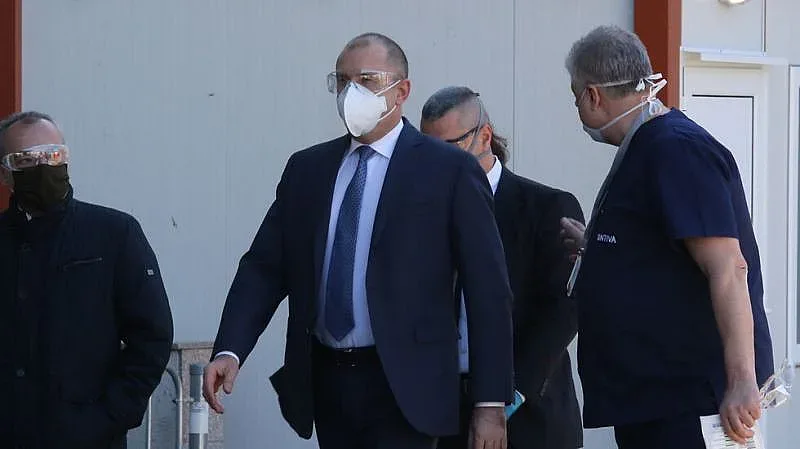 Радев си изпусна нервите