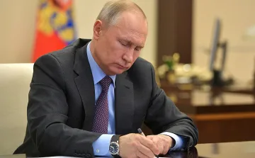 Русия на нокти! Този подпис на Путин преобърна икономиката