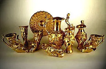 Сбър­ка­ли па­на­гюр­ски­те ри­то­ни с тромпети