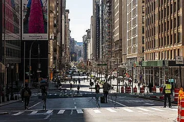 Лекар в Ню Йорк: Тук е ад, Тръмп: Карантина