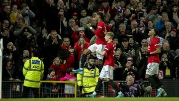 Шоу! Манчестър Юн прави Ливърпул шампион