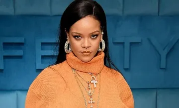 Риана: Опитвам се да спася света