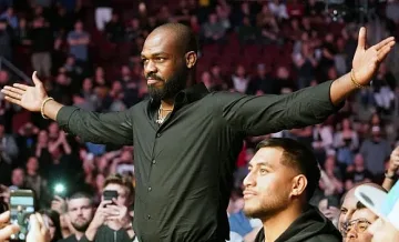 Арестуваха звезда от UFC