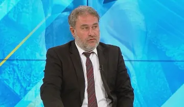 Банов ще иска милиони за сектора на изкуството