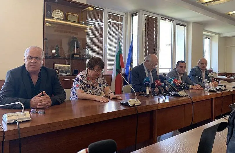 КЕВР обсъжда цените на газа и топлото