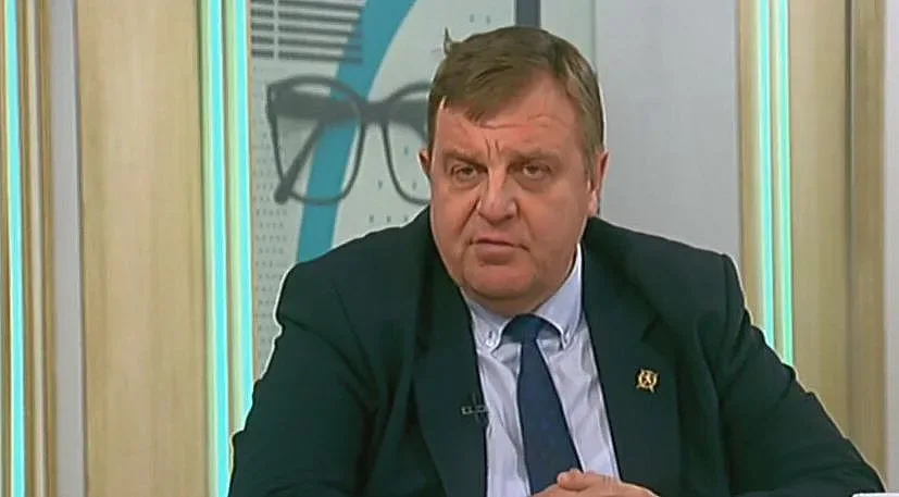 Каракачанов се проверил за коронавирус