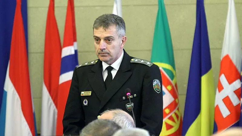 Емил Ефтимов става адмирал и началник на отбраната