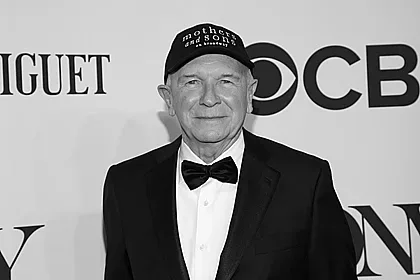 Четирикратен носител на „Тони“ – жертва на вируса