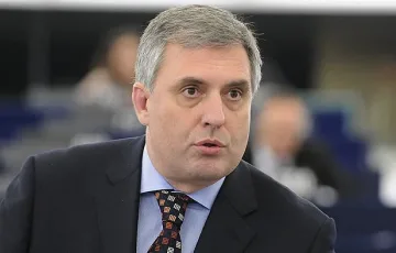Калфин със страшна прогноза: Бум на съкращенията