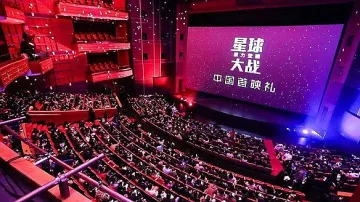 Китай започна да отваря кината