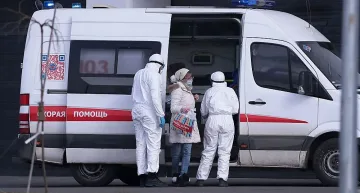 Москва праща пенсионерите по вилите