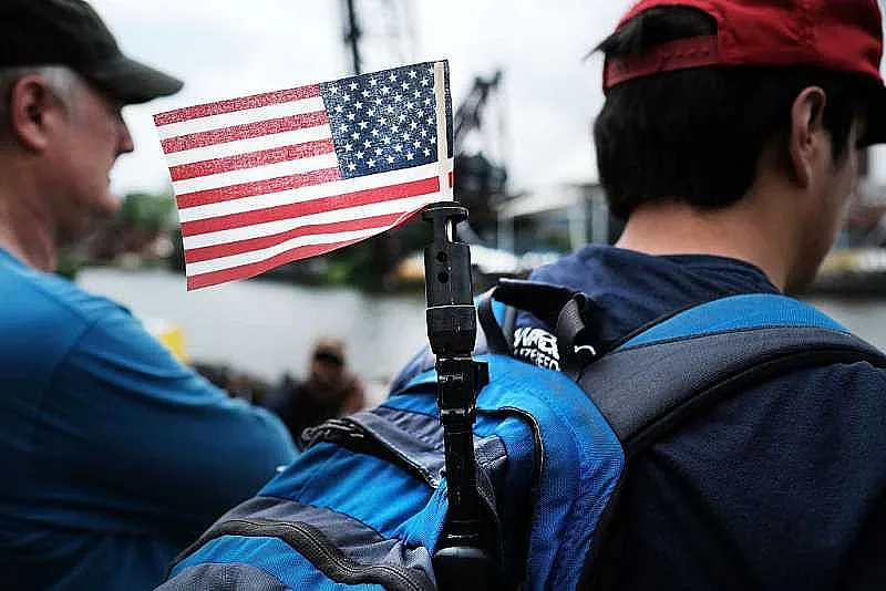 Американците се хванаха за оръжието