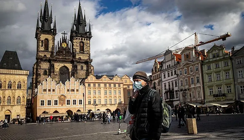 Чехия ни конкурира, плаща 80% от заплатите