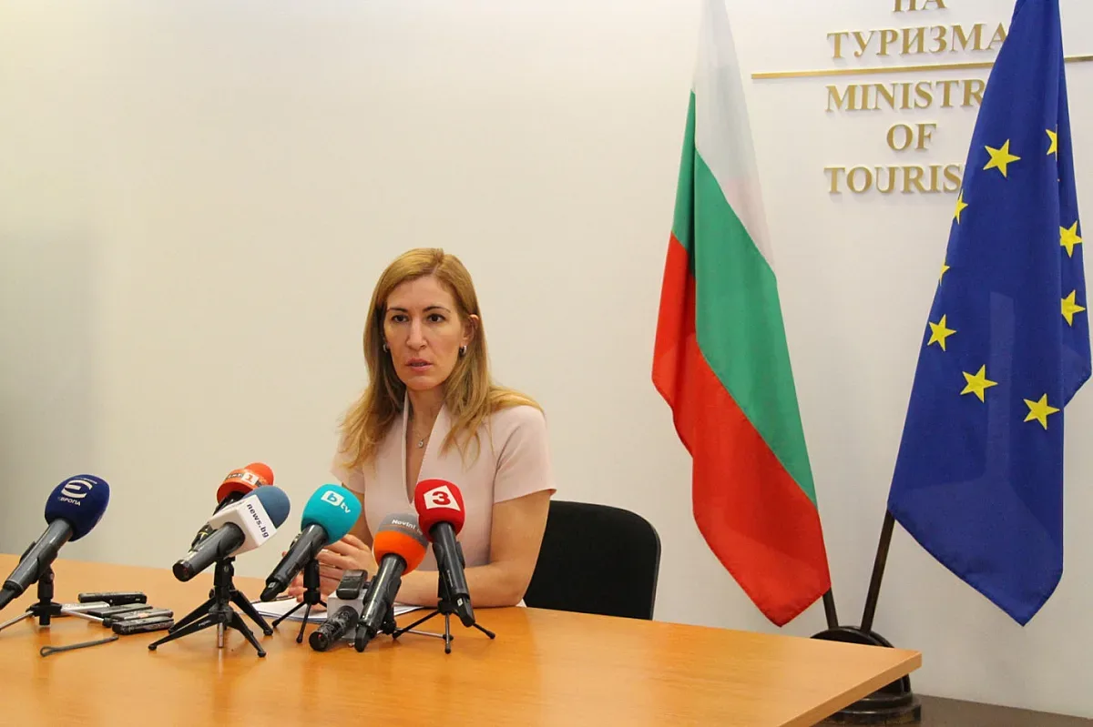 Ангелкова се усъмни дали ще има летен сезон