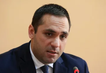 Караниколов увери: Идат дезинфектанти за аптеките