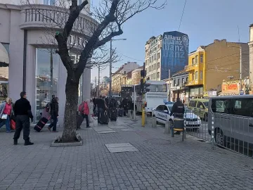 Изведоха британците от хотела на Лъвов мост